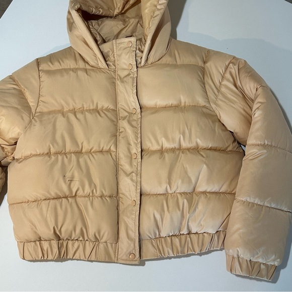 Misguided Petite Hooded Crop Puffer Jacket 🧥 - Picture 3 of 10
